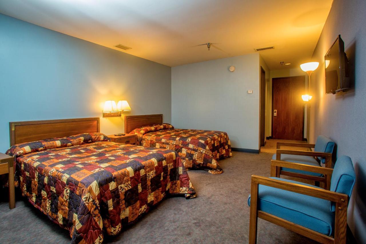 Lafayette Inn Moundsville Esterno foto